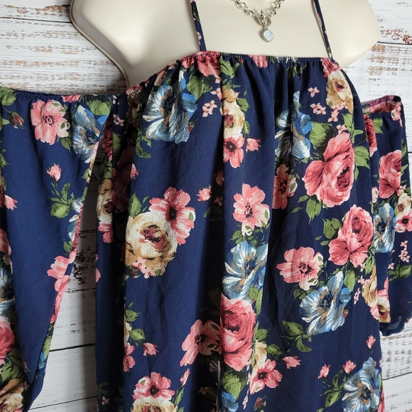 "Riylnn" floral off shoulder top - Picture 3 of 5